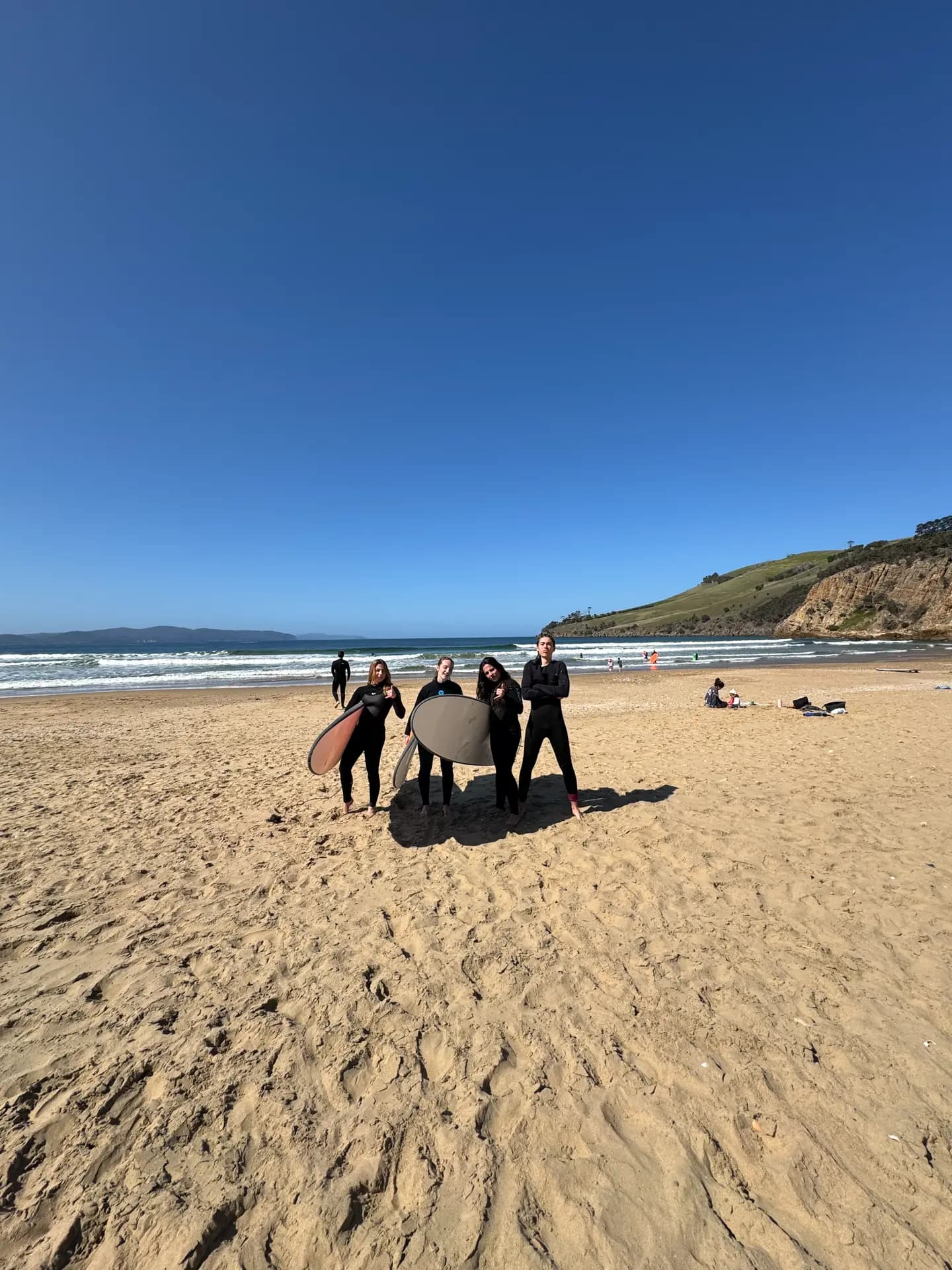 Alice  Di Bello Yp Get 24 Cl Potenza Australia   Studentessa   Gruppo   Surf   Mare   Da Lontano   Pag Programma   Verticale