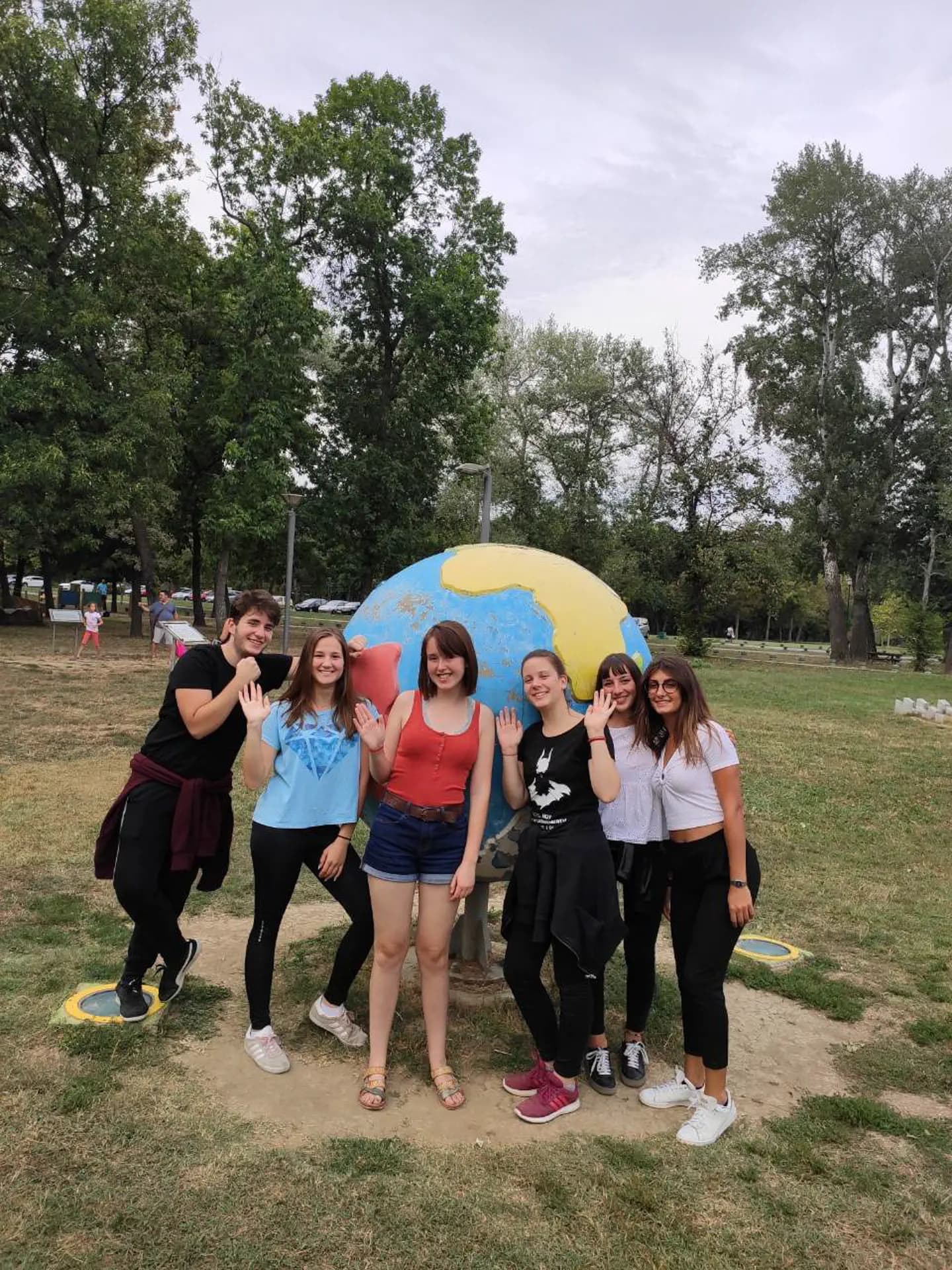 Mariasole De Pol Y Psc Nh 2019 Srb   Serbia   Studentessa   Gruppo   Pag Programma   Verticale (1)