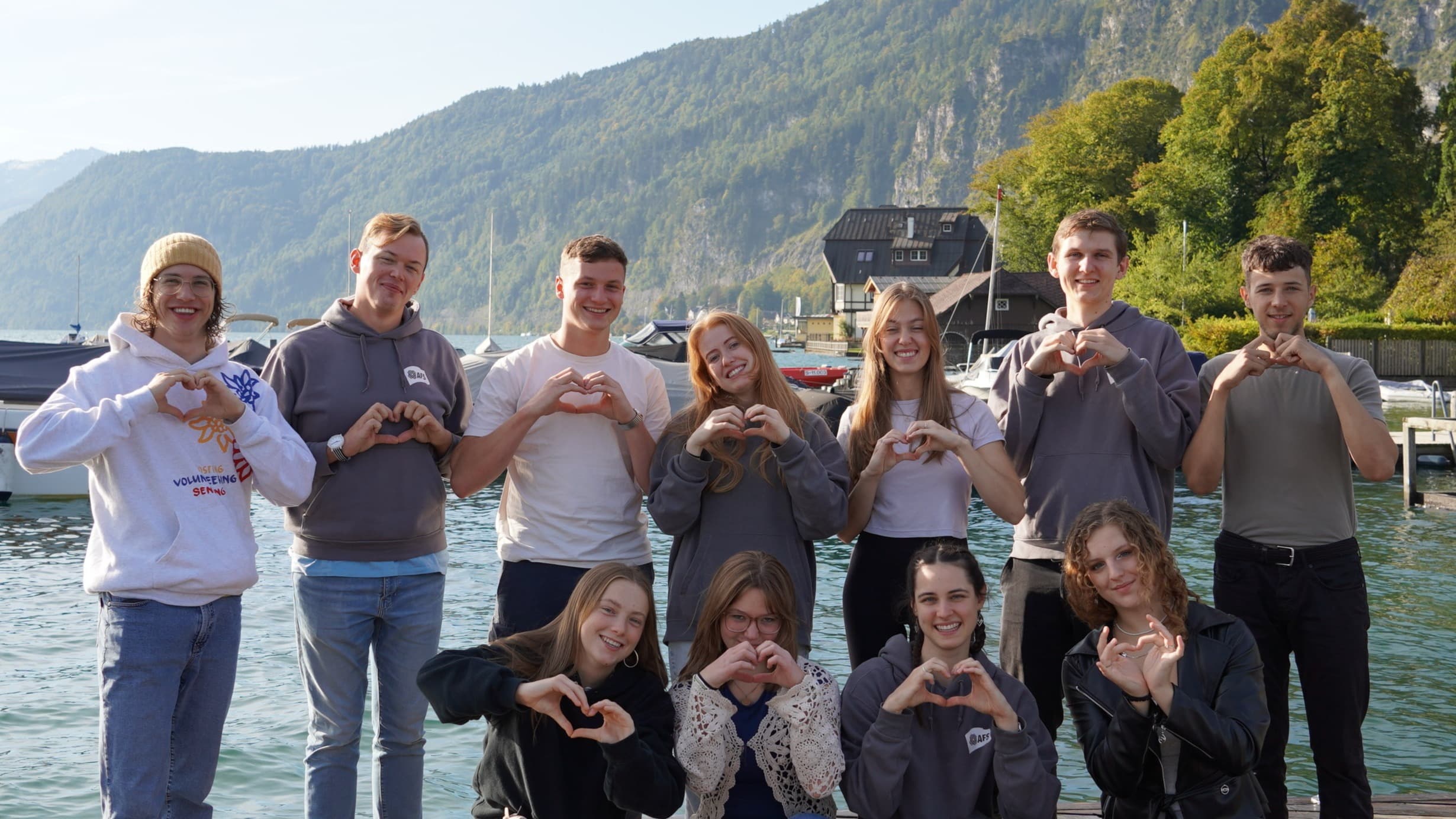 AFS IP - Austria - studenti - gruppo - paesaggio - lago pag Programma - orizzontale