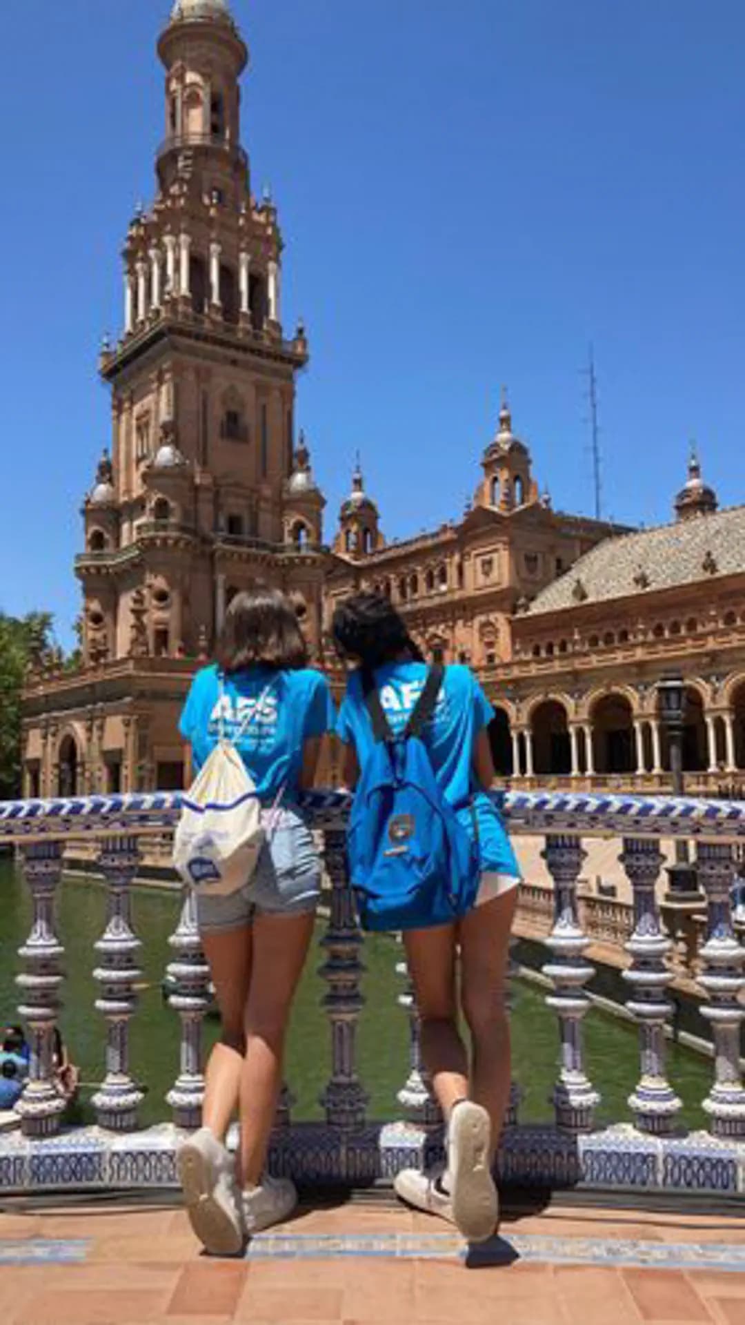 Maria Francesca Saraino V Ssp Nh 2023 Esp    Spagna   Studentessa   Monumento   Spalle   Pag Programma   Verticale