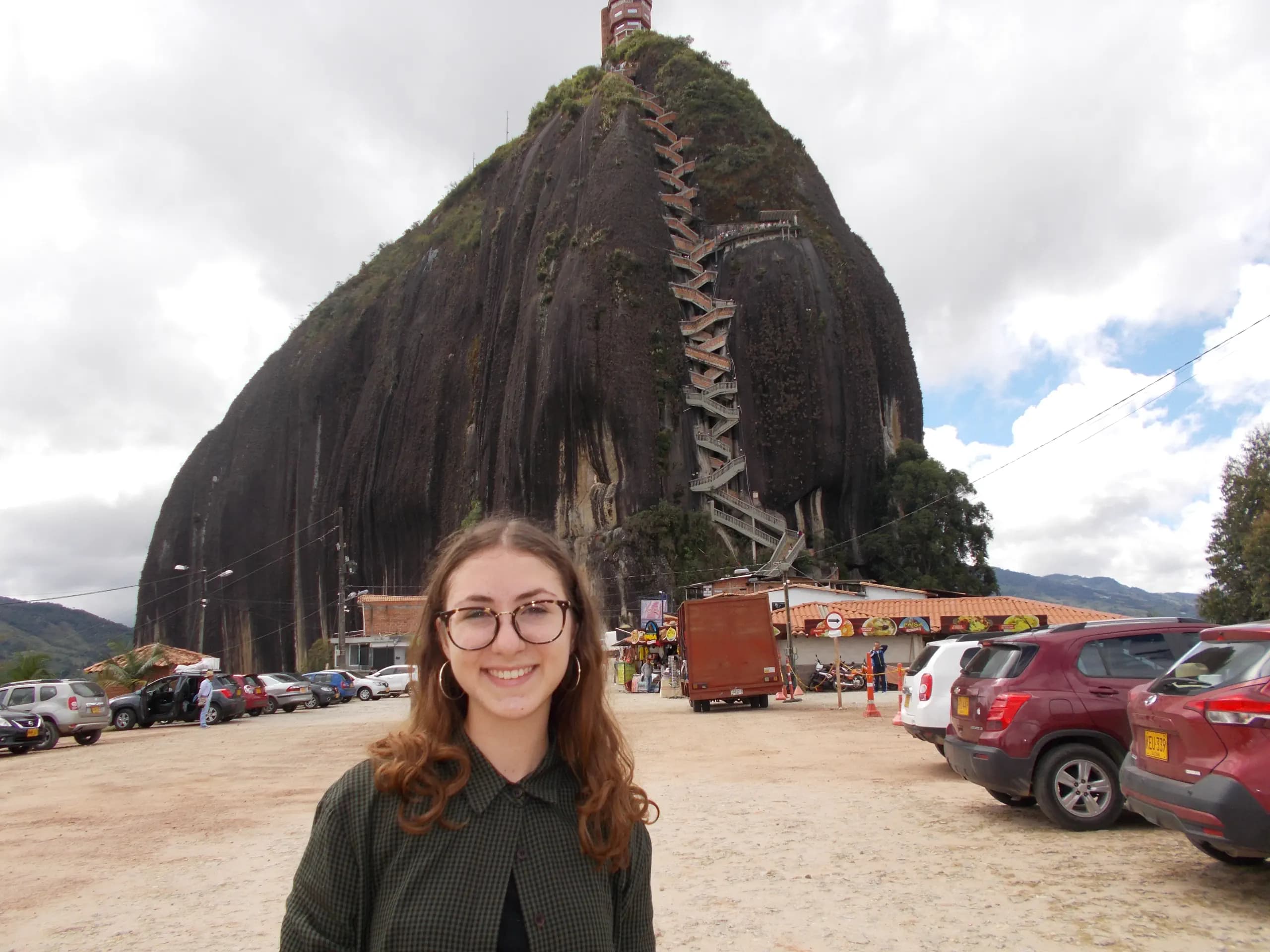Claudia Santinato Y Psc Nh 17 Col   C Olombia   Studentessa   Paesaggio   Pag Programma    Orizzontale (3)