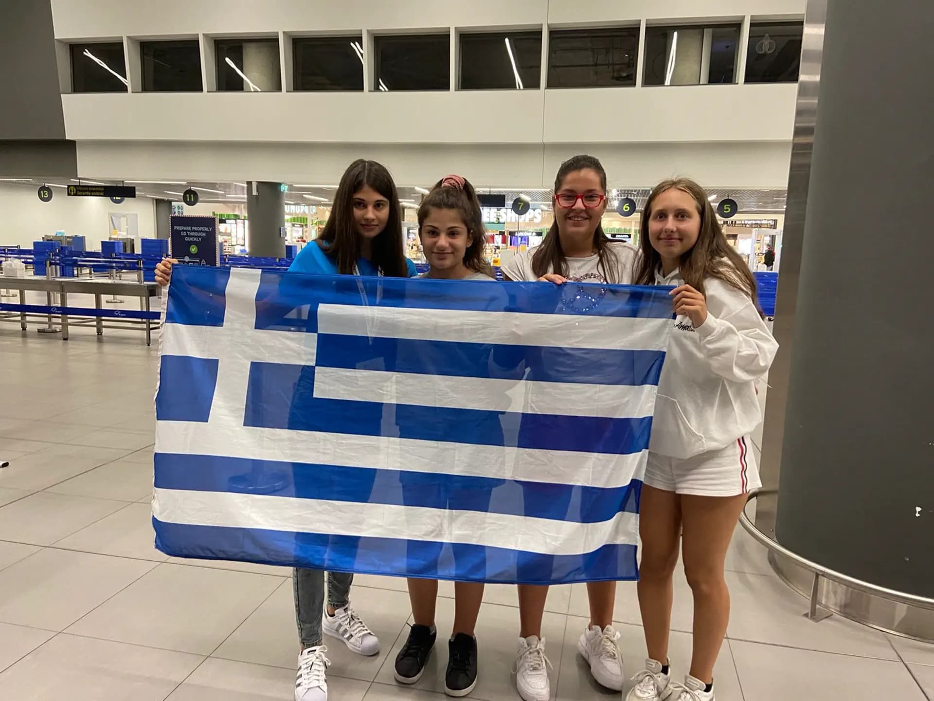 Sofia Bosio 2025 Y Psc Nh 2022 Gre Cl Bergamo   Grecia   Studentessa   Gruppo   Bandiera   Pag Programma   Orizzontale (3)