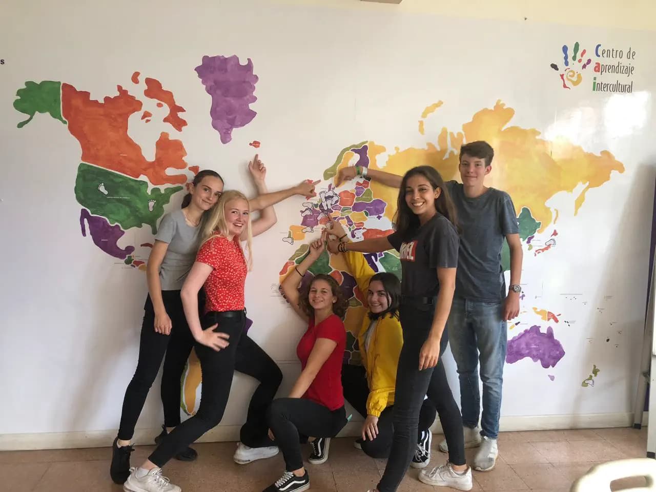 Elisa Guerra S Msc N H19 Crc   Costarica  Gruppo   Murales   Pag Paese   Orizzontale (2)