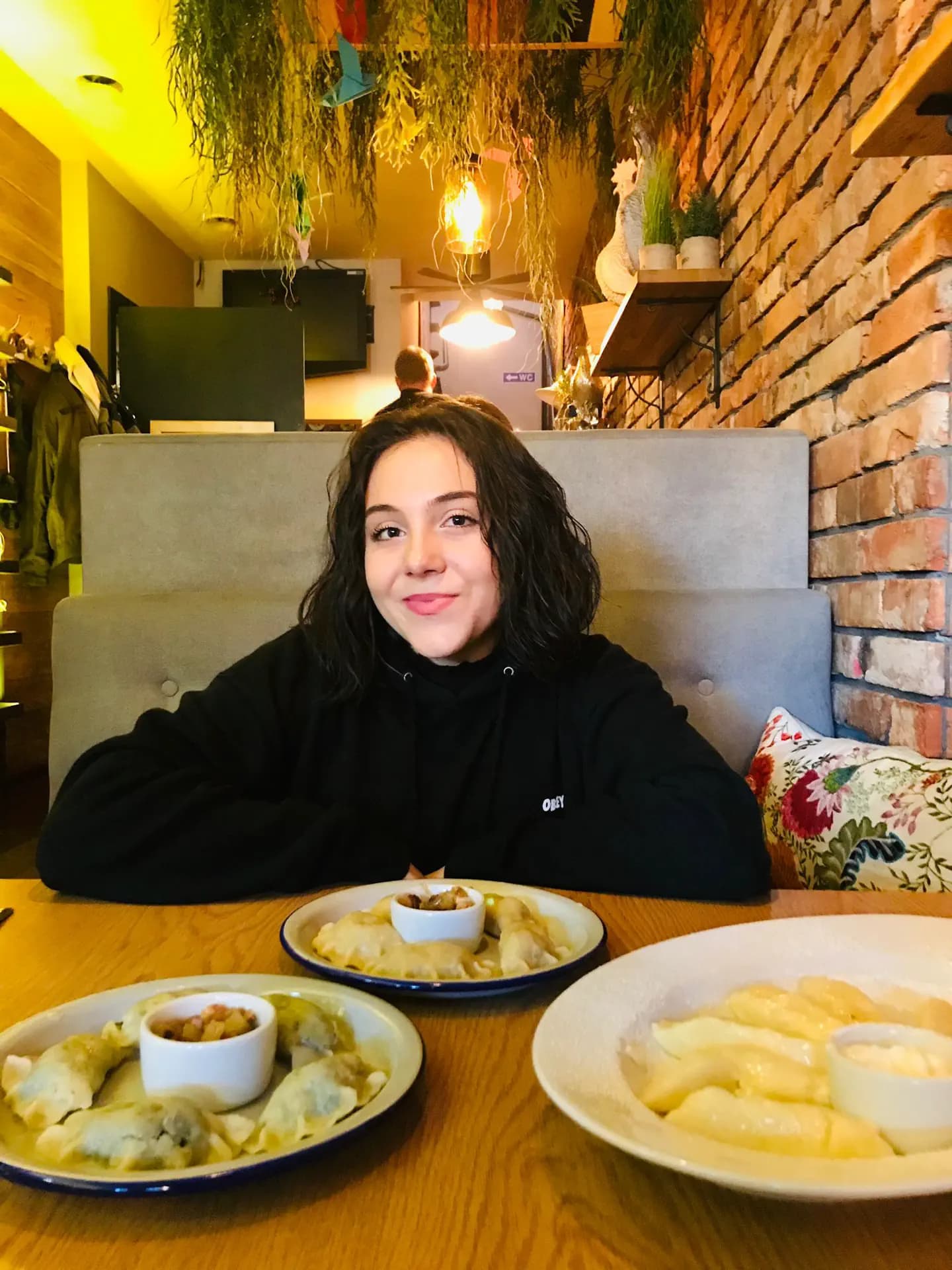 Francesca D Ambrosio Y Psc Nh 2019 Pol   Polonia  Studentessa   Cibo   Interno     Pag Programma   Verticale (2)