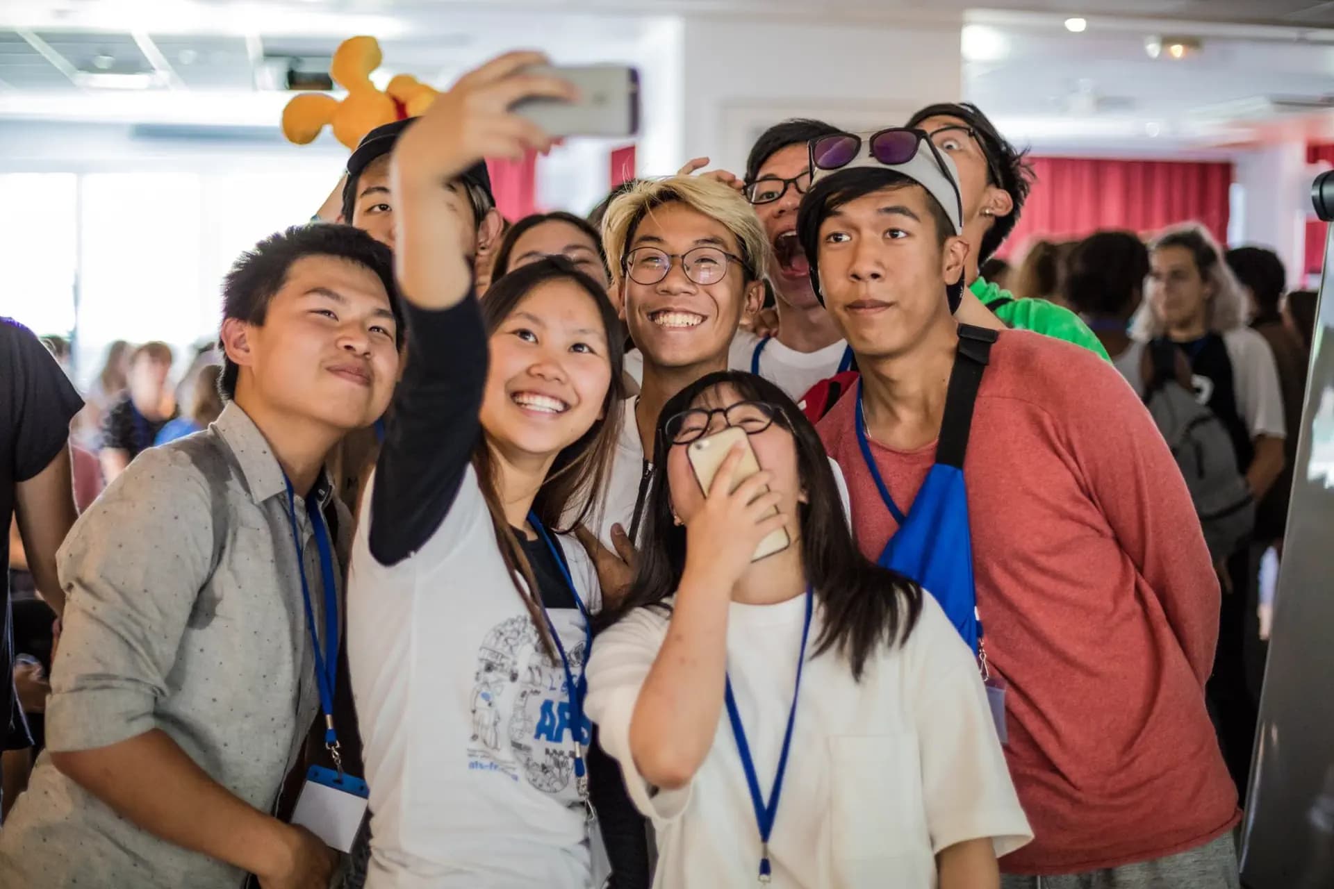 Hero Campagna Invio 2025 1 Gruppo Student Invio Selfie Sorrisi Orizzontale