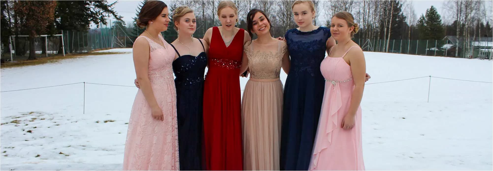 Madalina Sandu Y Psc Nh 2016 Fin   Finlandia   Studentssa   Gruppo   Prom   Neve   Pag Programma   Orizzontale
