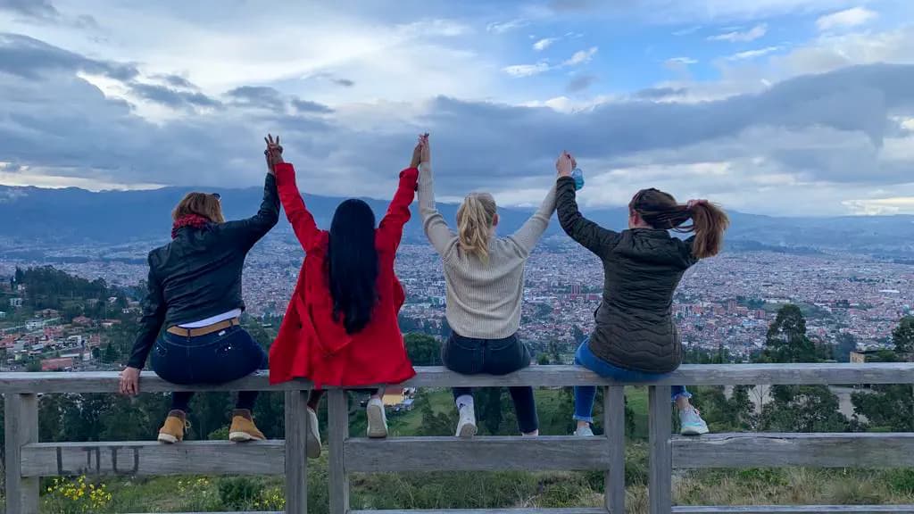 Afs IP   Ecuador  Gruppo   Spalle   Città   Pag Paese   Orizzontale