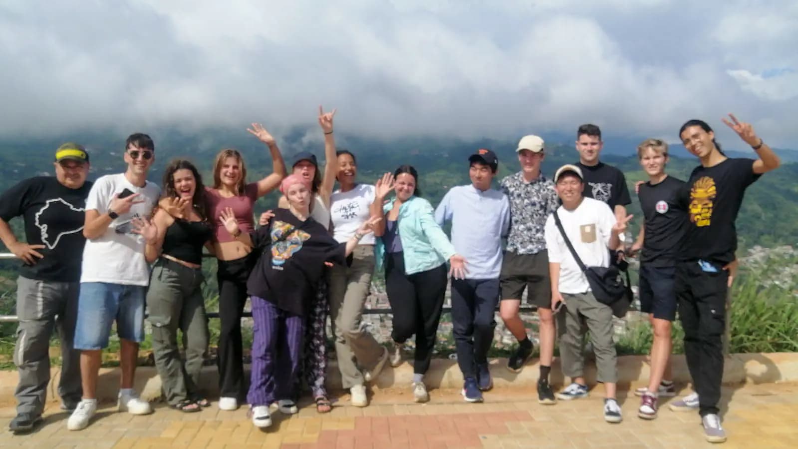 Afs IP   Ecuador    Gruppo   Paesaggio   Pag Programma   Orizzontale