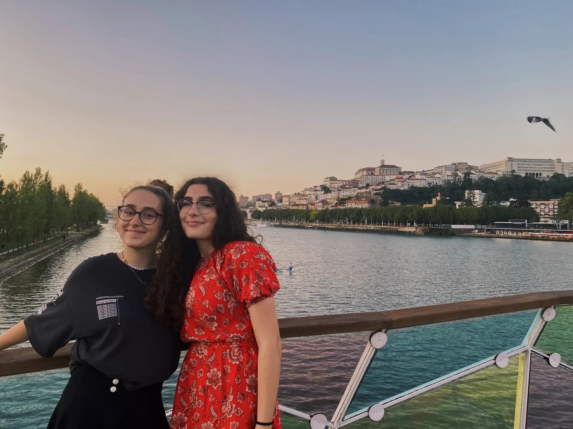 Emma Barbiero Y Psc 2021 Portogallo Studentessa Amiche Paesaggio Pag Programma Orizzontale