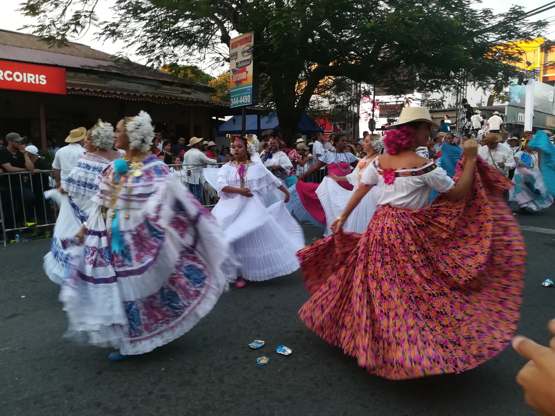 Afs IP Panama Gruppo Costume Tradizionale Pag Programma Orizzontale